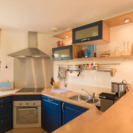 Βίλα Luxurious Villa In Rouzede With Private Swimming Pool