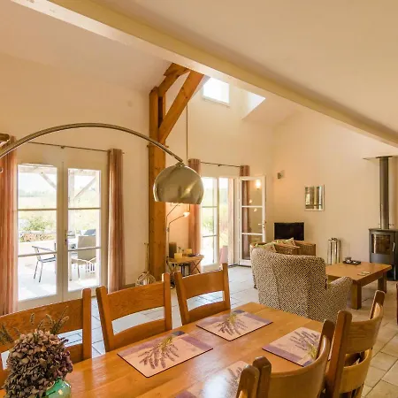 Luxurious Villa In Rouzede With Private Swimming Pool