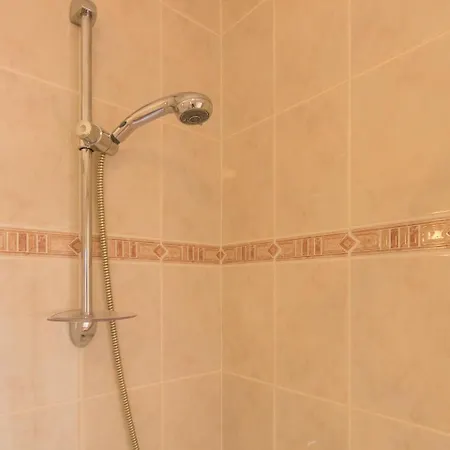 Luxurious Villa In Rouzede With Private Swimming Pool La Séguinie